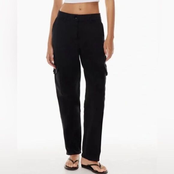 Aritzia Wilfred modern black cargo pant 6 - Picture 4 of 13